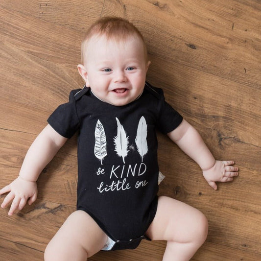Organic Short Sleeve Baby Onesies: Gender-Neutral Infant Bodysuits