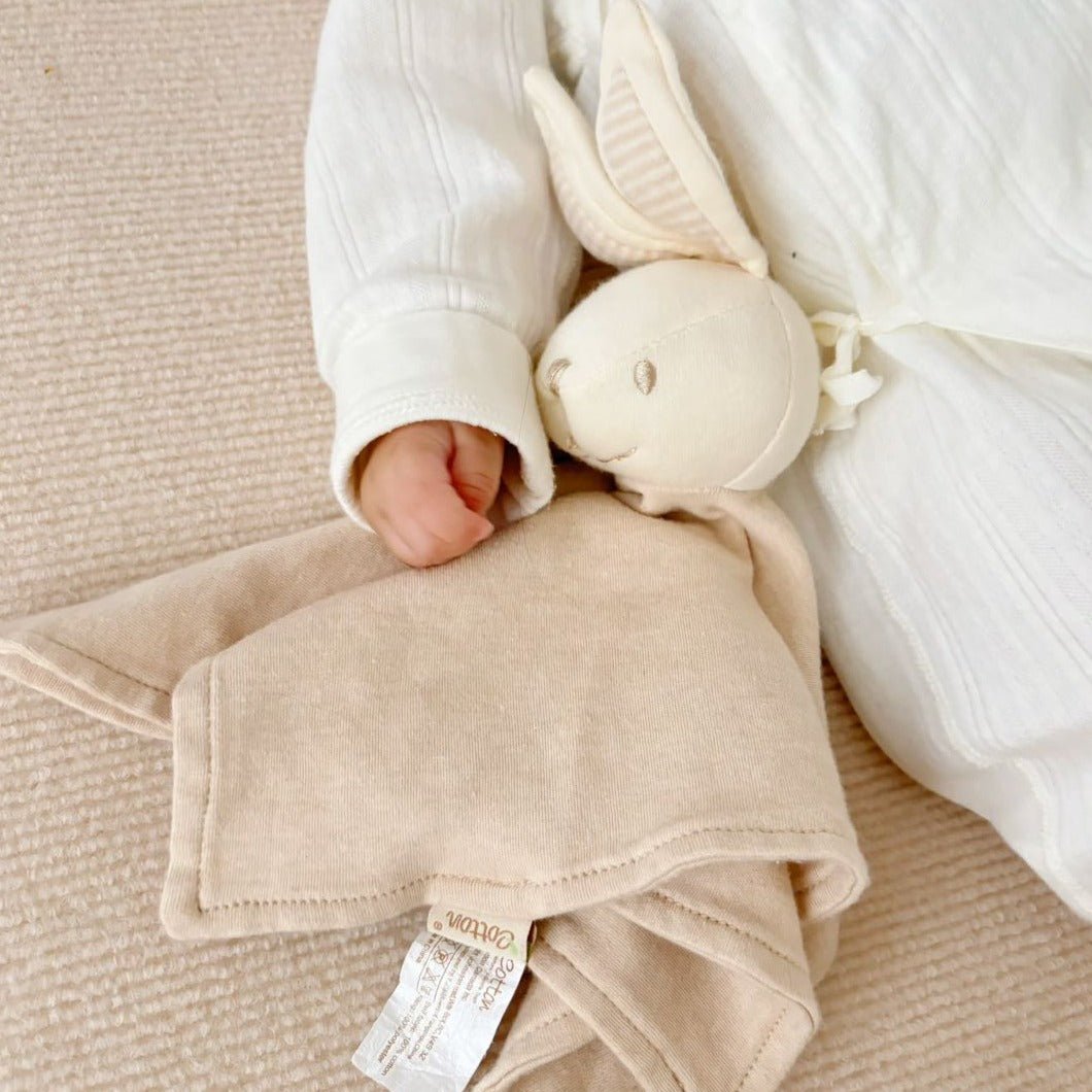 Breathable organic cotton bunny snuggle blanket for nursery and travel | Eotton Canada