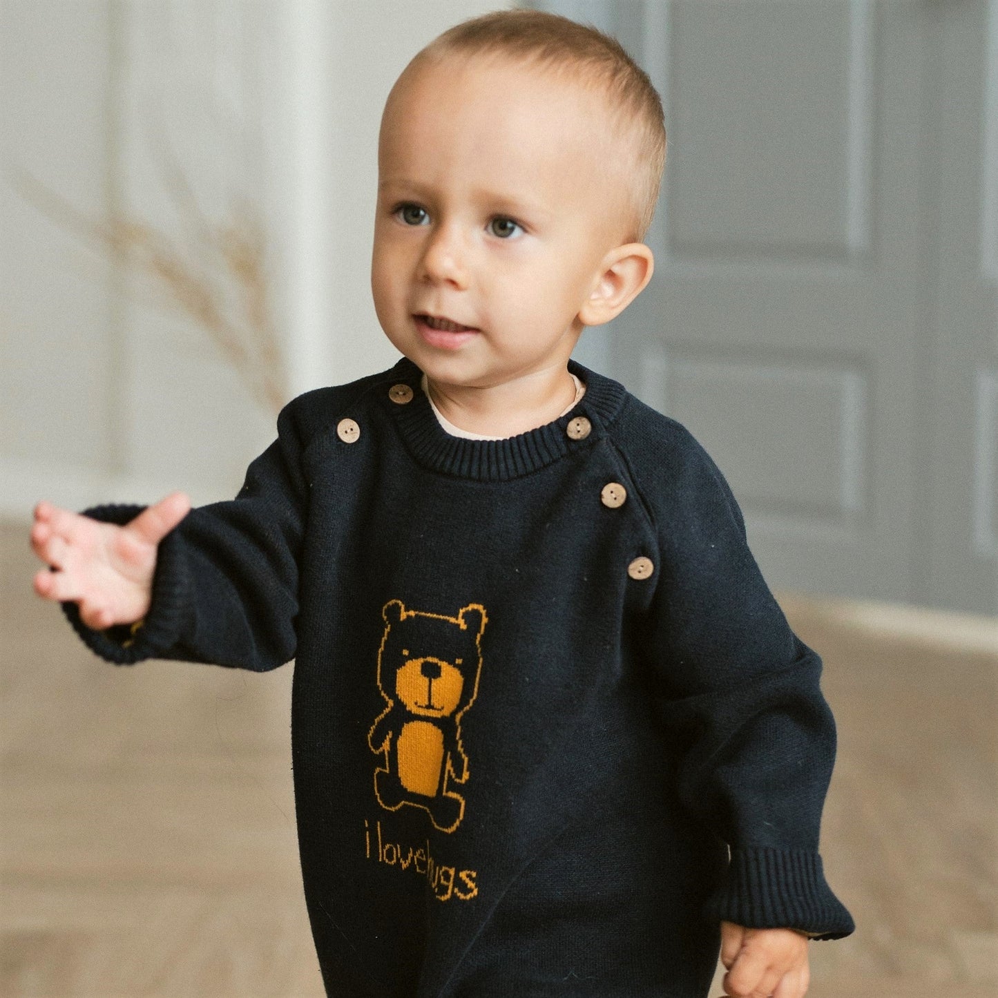 Organic Cable Knit Sweater Oversized Jumpsuit - Teddy Bear 18M size on 26 months old baby model | Eotton Canada