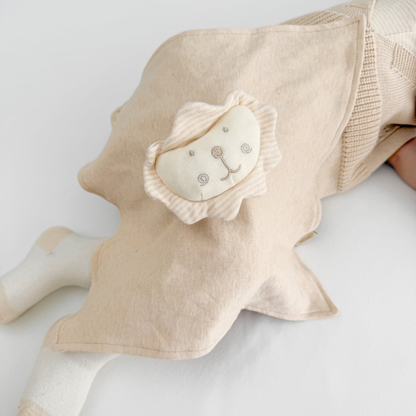 eco friendly lovey gender neutral lion security toy organic cotton | Eotton Canada