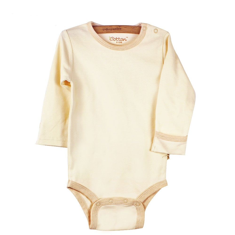 Durable nickel-free brass snaps on an organic baby bodysuit crotch | Eotton Canada
