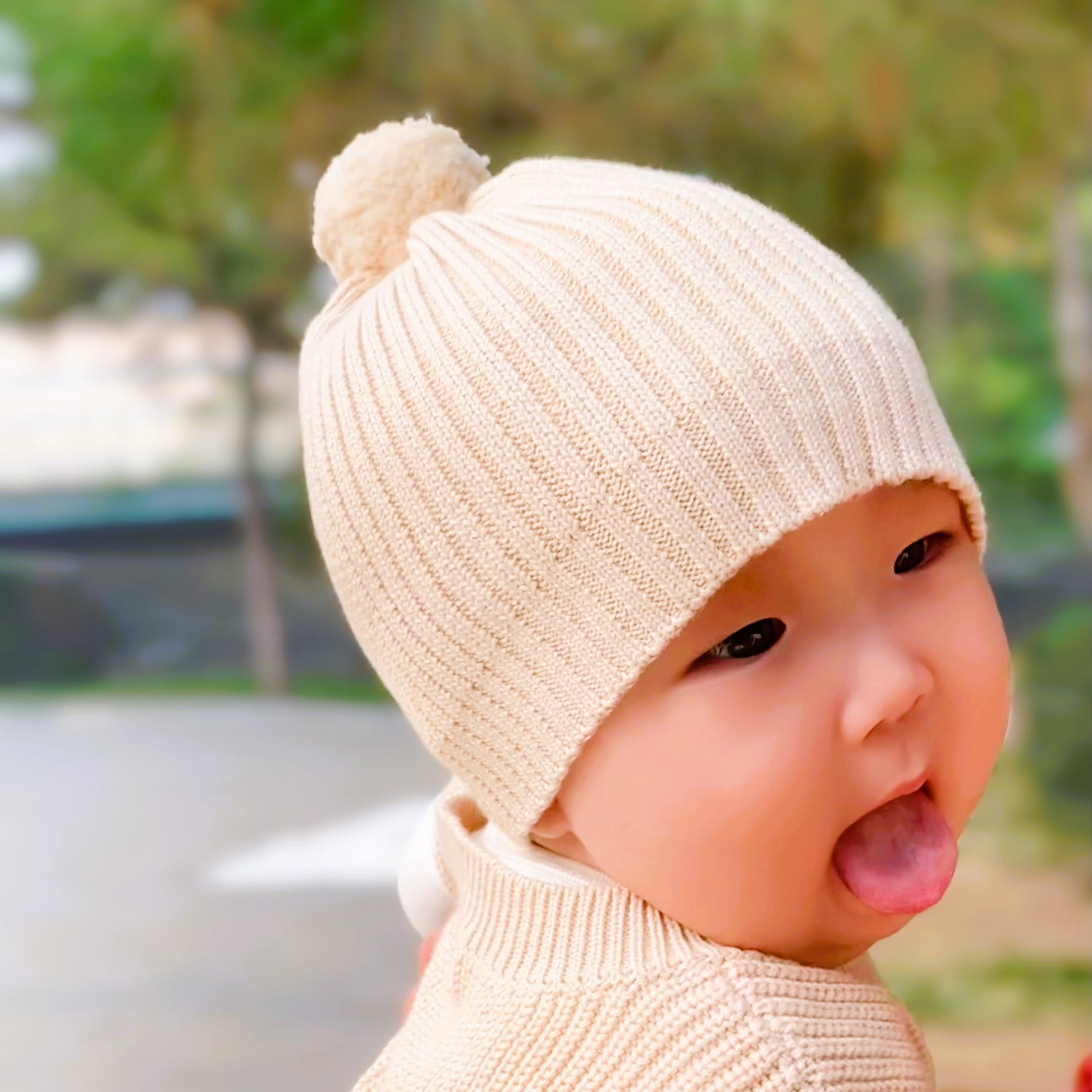 Organic Baby Pom Pom Hat | Cutest Newborn Ribbed Beanie | Eotton Canada