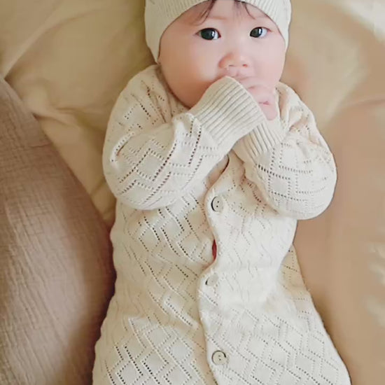 Organic Newborn Cable Knit Sweater: Romper & Hat Set | Eotton Canada