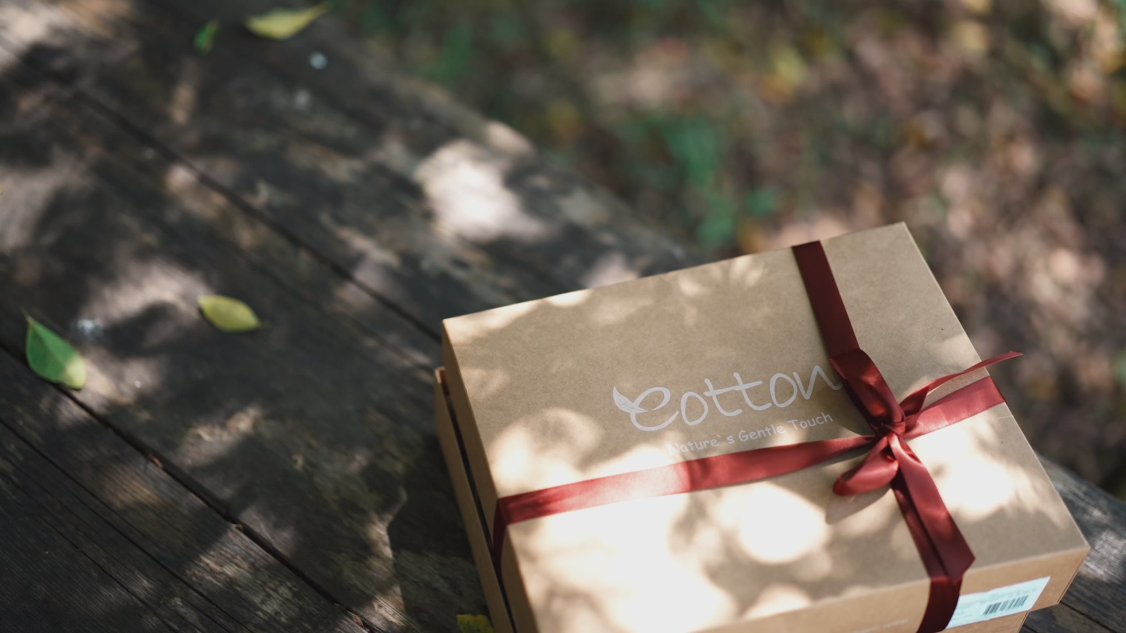 Load video: Lovely designed Organic Cotton Nature colored cotton baby clothes and toys Gift Box
