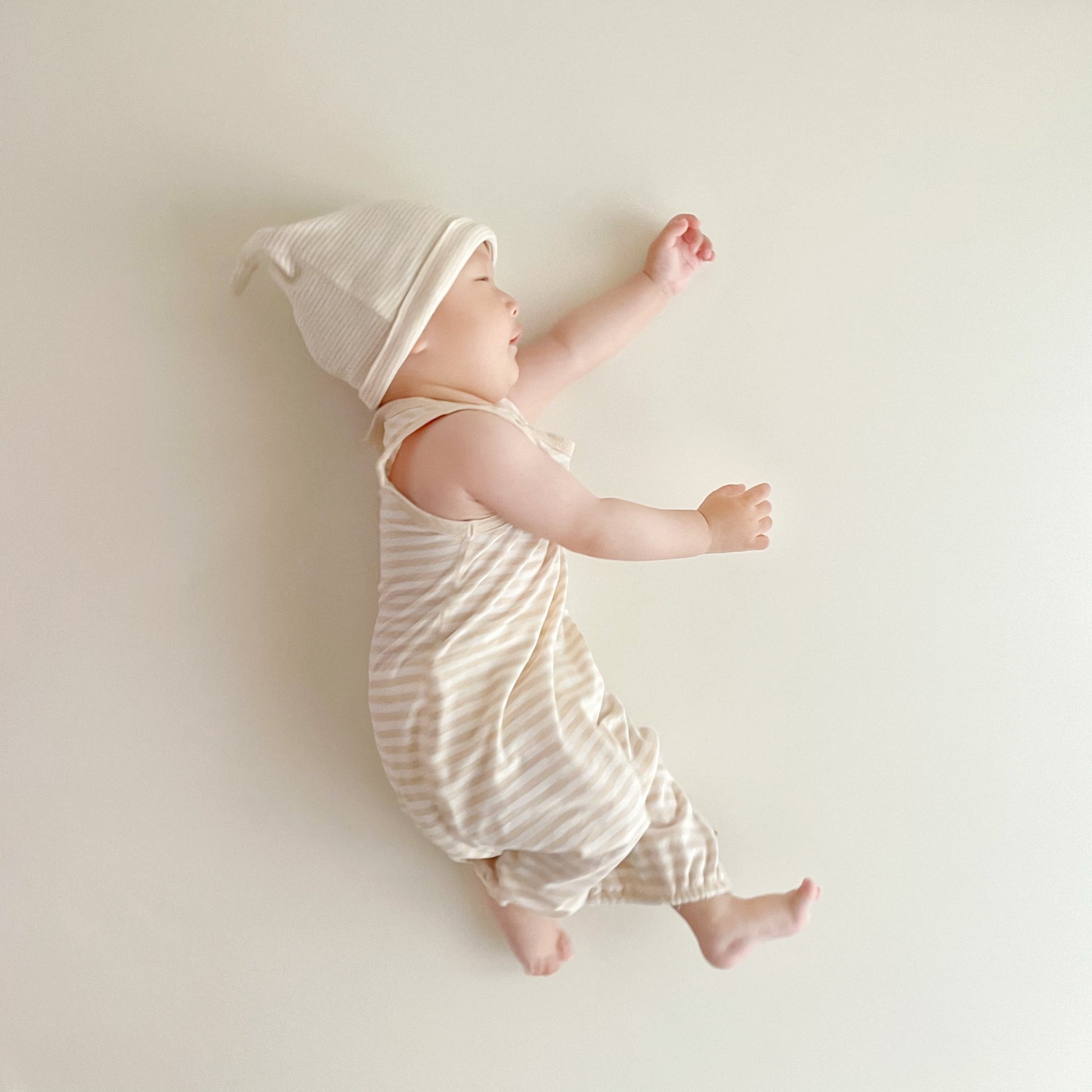 Sleeveless infant nightgown ideal for newborn hospital bag essentials | Eotton Canada