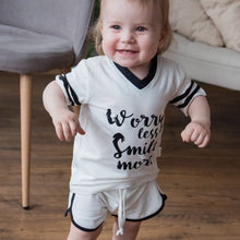 Load image into Gallery viewer, Shorts &amp; Top Sets: Organic Summer Clothes for Newborn - Black &amp; White Theme - Eotton Canada

