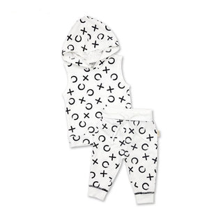 Organic Newborn Outfit: Baby Hoodie & Trouse Set - Black & White Theme | EottonCanada