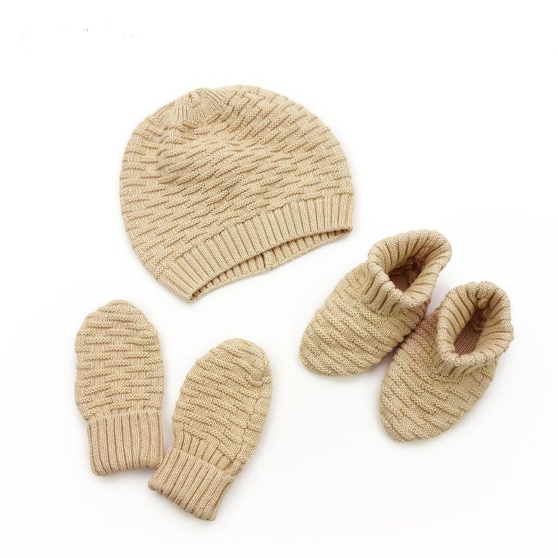 Unique Newborn Gift | Knitted Hat, Mitten & Booties Set | Eotton Canada